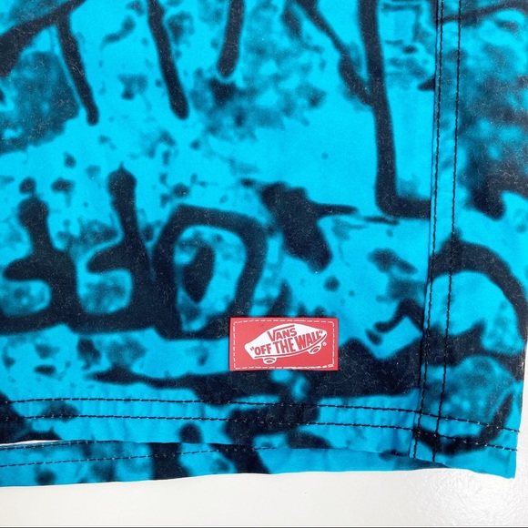 Vans Off the Wall Men's Board Shorts Graffiti Theme Seamless Fly Waist 32 - Picture 6 of 13
